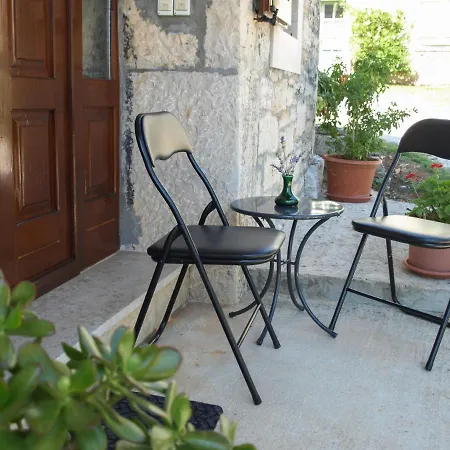 Appartement Heraki *
