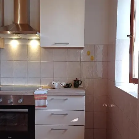 Appartement Heraki *
